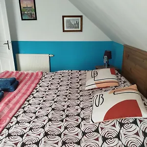 Maison d'hôtes Bleue Dans Maison Avec Parking, Cluses